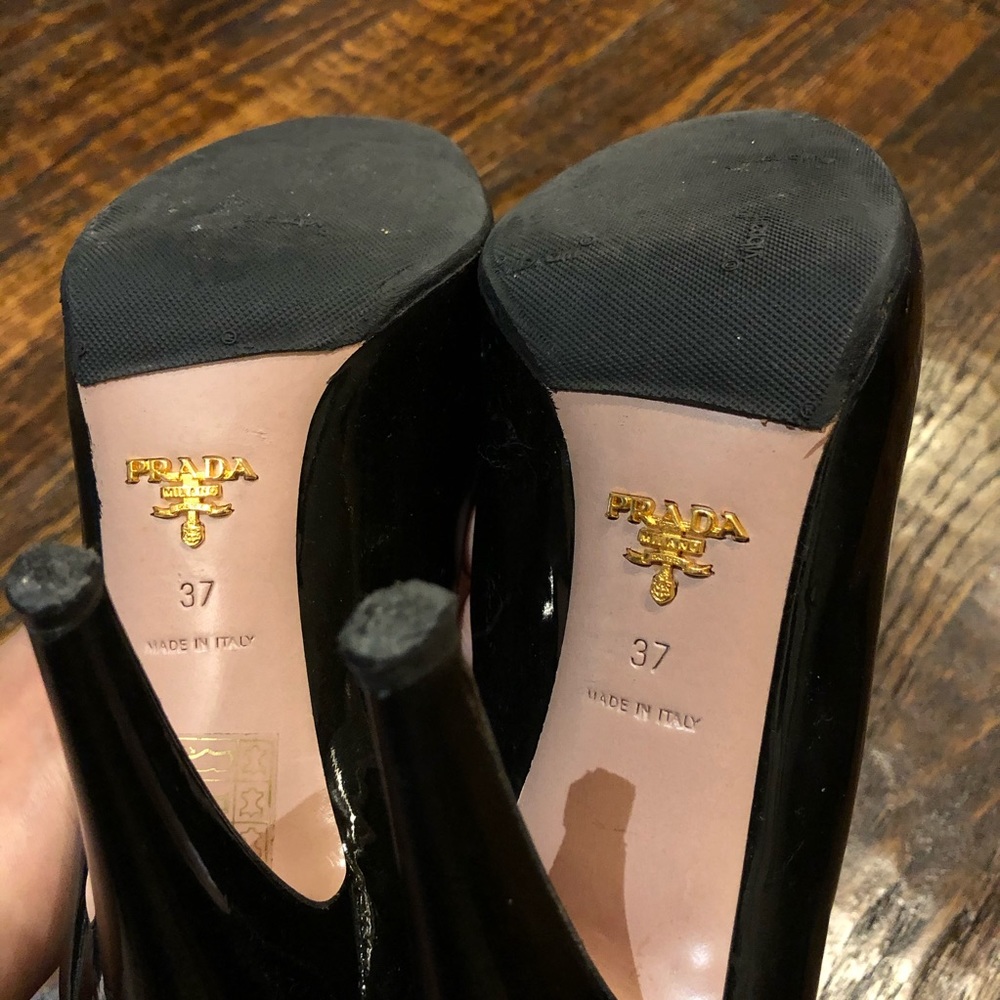 Prada Classic peep toe pumps - Picture 5 of 6